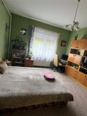 Eladó családi ház Pécs