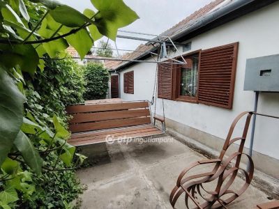 Eladó családi ház Pécs