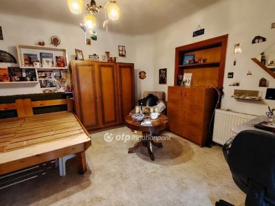 Eladó családi ház Pécs