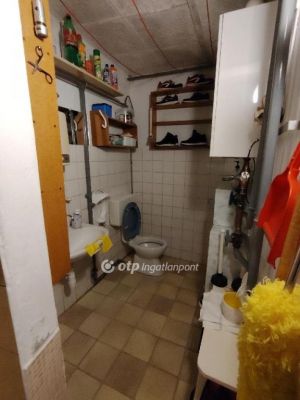 Eladó családi ház Pécs