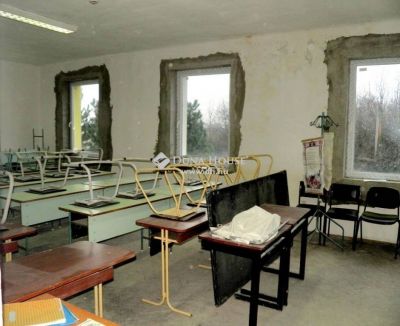 Eladó egyéb ipari ingatlan Foktő