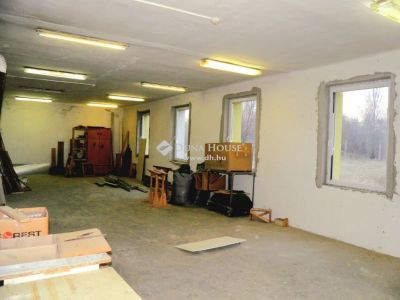 Eladó egyéb ipari ingatlan Foktő