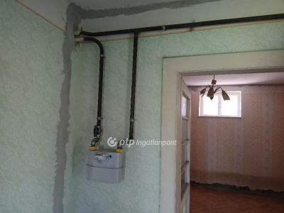 Eladó családi ház Karácsond