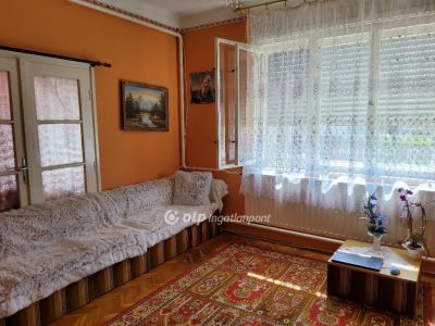Eladó családi ház Hatvan