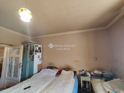 Eladó családi ház Kunszentmiklós