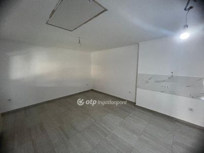 Eladó családi ház Szentistván
