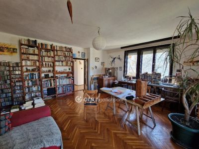 Eladó családi ház Budapest