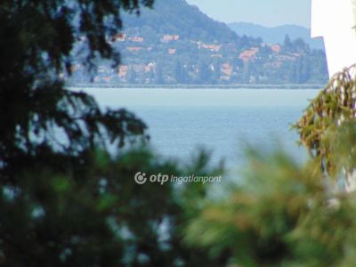 Eladó nyaraló Balatonfenyves