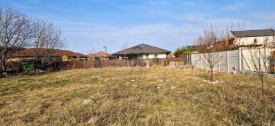 Eladó lakóövezeti telek Szigetszentmiklós