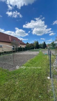 Eladó lakóövezeti telek Eger