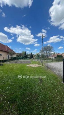 Eladó lakóövezeti telek Eger