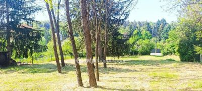 Eladó lakóövezeti telek Győrújbarát