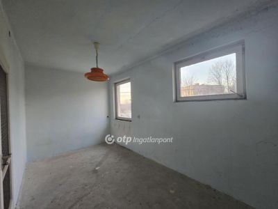 Eladó családi ház Kaba