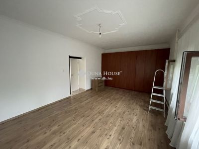 Eladó családi ház Dabas