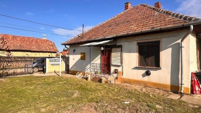 Eladó családi ház Tiszakeszi