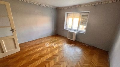 Eladó családi ház Tiszakeszi