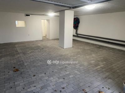 Eladó családi ház Tápiószele