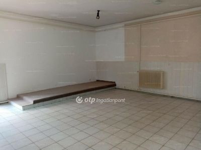 Eladó családi ház Hajdúböszörmény