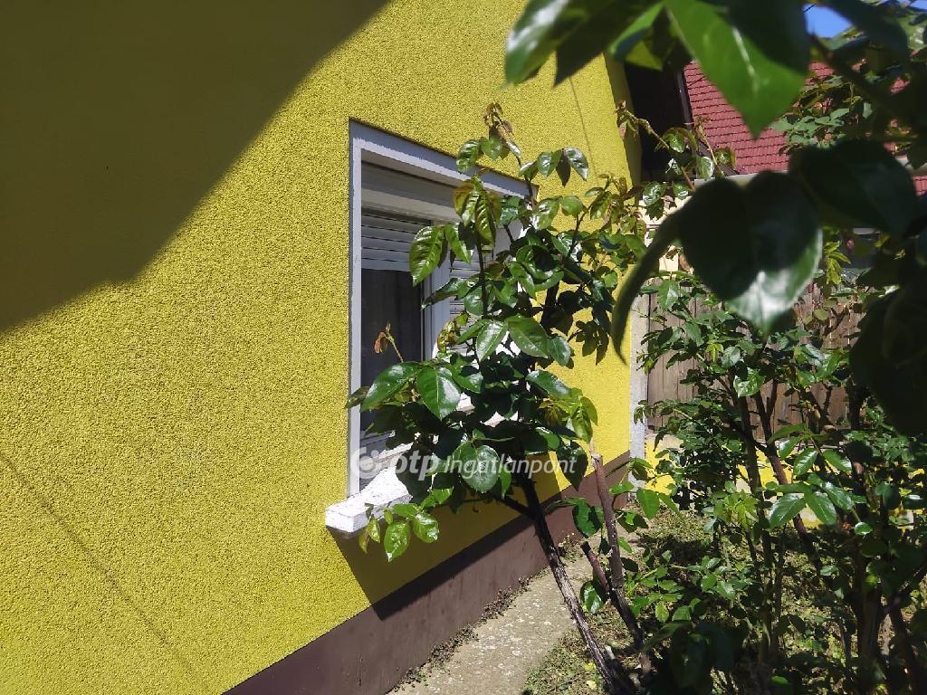 Eladó családi ház Hajdúböszörmény