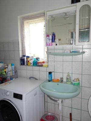 Eladó családi ház Érd