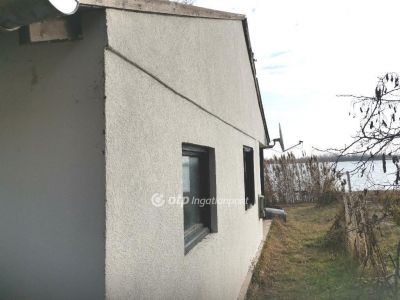 Eladó nyaraló Szigetszentmiklós
