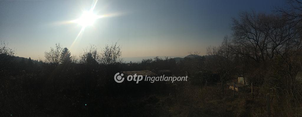 Eladó nyaraló Budaörs