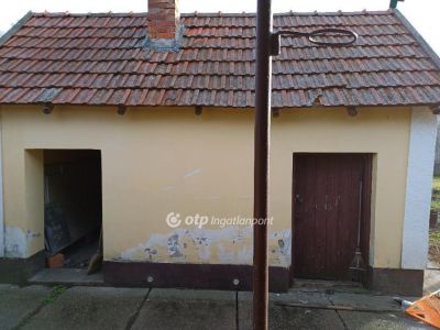 Eladó családi ház Csanytelek