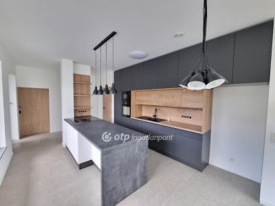 Eladó családi ház Budapest