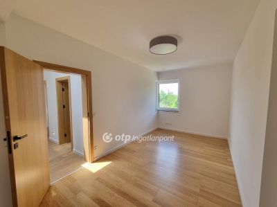 Eladó családi ház Budapest