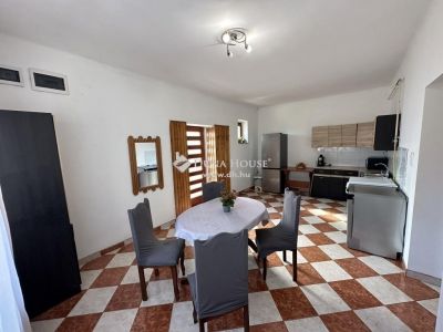 Eladó családi ház Albertirsa