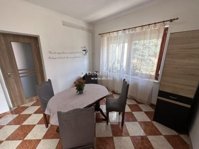 Eladó családi ház Albertirsa