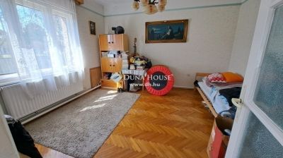 Eladó családi ház Budapest