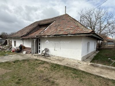 Eladó családi ház Kóka