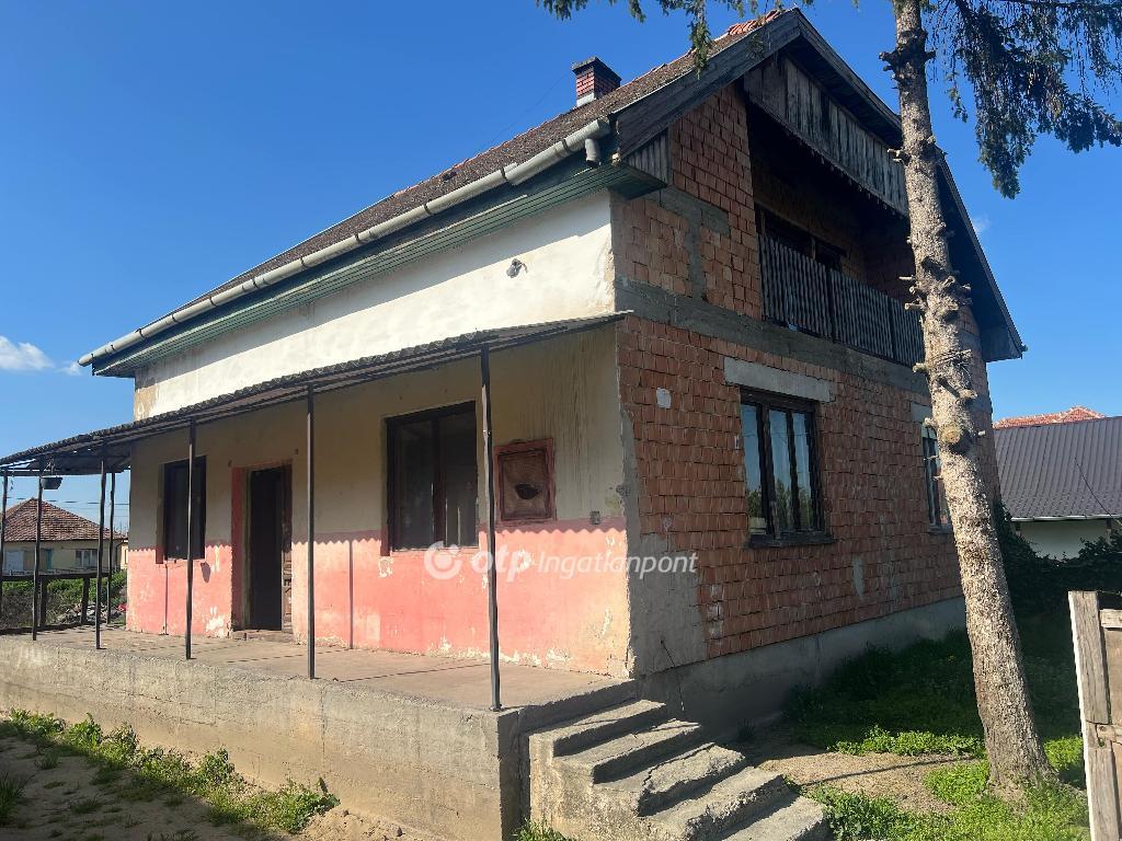 Eladó családi ház Nagykáta