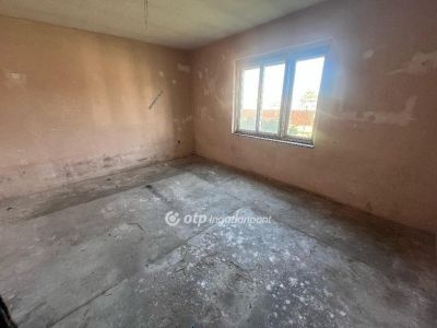 Eladó családi ház Nagykáta