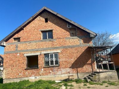 Eladó családi ház Nagykáta