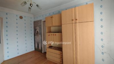 Eladó családi ház Jászdózsa
