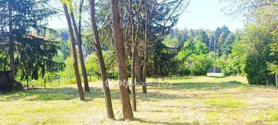 Eladó lakóövezeti telek Győrújbarát