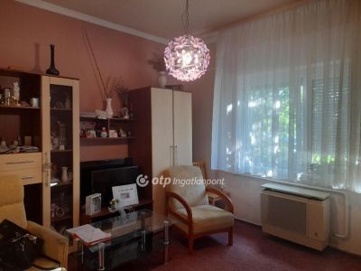 Eladó családi ház Szeged