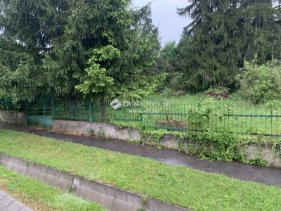 Eladó lakóövezeti telek Budapest