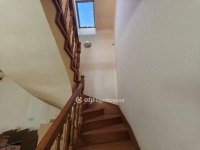 Eladó családi ház Délegyháza