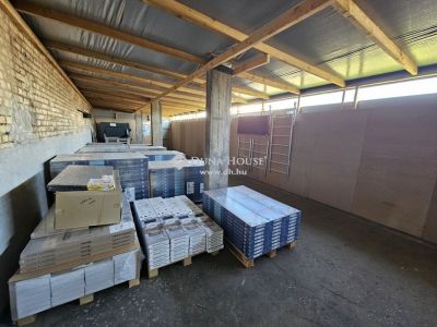 Eladó egyéb ipari ingatlan Pécs