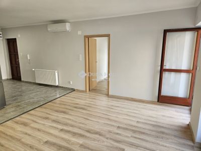 Eladó lakás Pécs