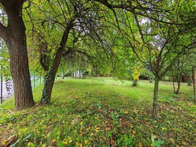 Eladó üdülőövezeti telek Balatonkenese Balatonakarattya