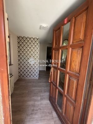 Eladó családi ház Pécs