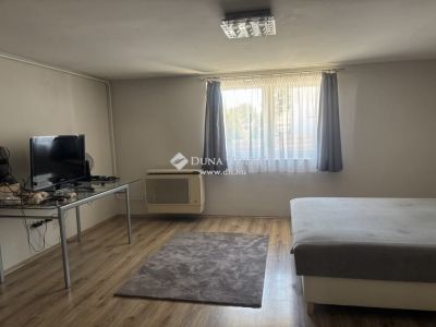 Eladó családi ház Pécs