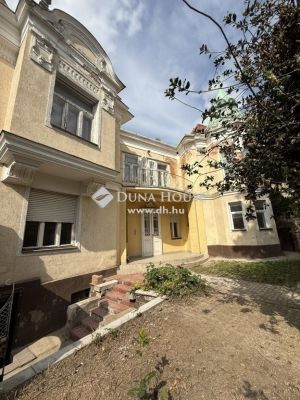 Eladó családi ház Pécs