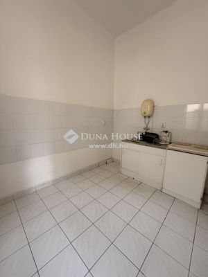Eladó családi ház Pécs