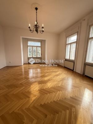 Eladó családi ház Pécs