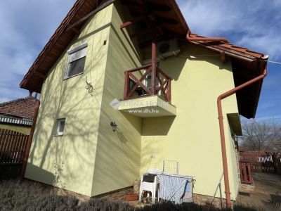 Eladó családi ház Cserkeszőlő